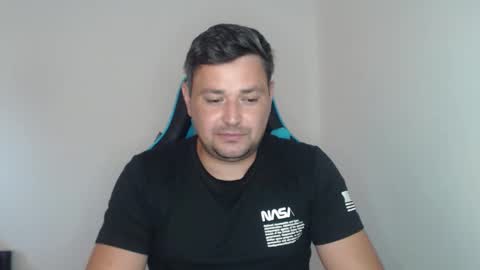 Snapshot of just_a_nice_guy_27 chatting on September 10, 11:21 am Alex online show from September 10, 11:21 am