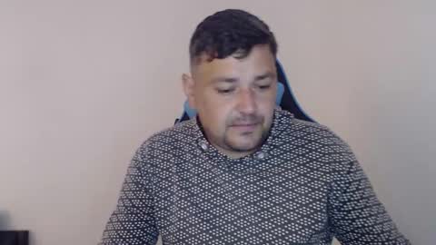 Snapshot of just_a_nice_guy_27 chatting on September 23, 11:24 am Alex online show from September 23, 11:24 am