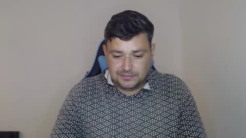 Snapshot of just_a_nice_guy_27 chatting on October 13, 11:21 am Alex online show from October 13, 11:21 am