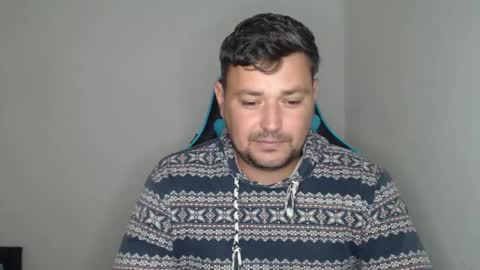 Snapshot of just_a_nice_guy_27 chatting on October 17, 11:24 am Alex online show from October 17, 11:24 am