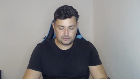 Snapshot of just_a_nice_guy_27 chatting on October 22, 11:21 am Alex online show from October 22, 11:21 am