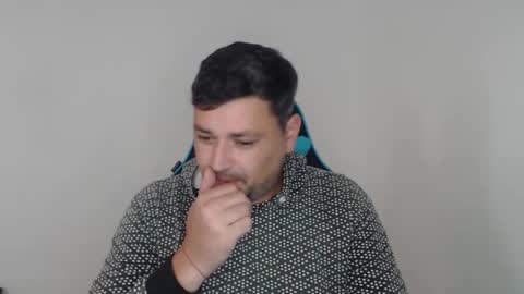 Snapshot of just_a_nice_guy_27 chatting on October 24, 11:17 am Alex online show from October 24, 11:17 am