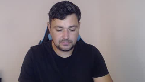 Snapshot of just_a_nice_guy_27 chatting on October 27, 11:25 am Alex online show from October 27, 11:25 am