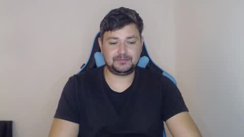 Snapshot of just_a_nice_guy_27 chatting on November 2, 11:23 am Alex online show from November 2, 11:23 am