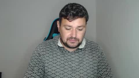 Snapshot of just_a_nice_guy_27 chatting on November 6, 11:22 am Alex online show from November 6, 11:22 am