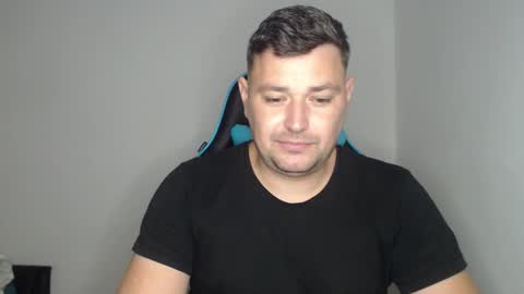 Snapshot of just_a_nice_guy_27 chatting on November 7, 11:21 am Alex online show from November 7, 11:21 am