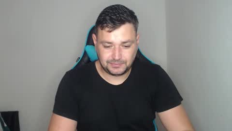 Snapshot of just_a_nice_guy_27 chatting on November 14, 11:20 am Alex online show from November 14, 11:20 am