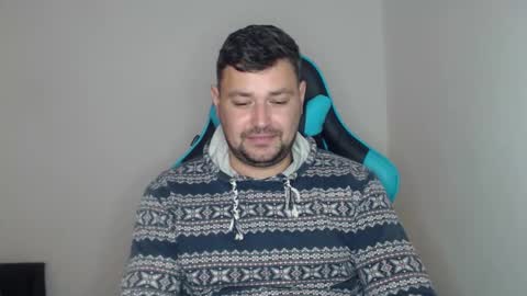 Snapshot of just_a_nice_guy_27 chatting on November 17, 11:27 am Alex online show from November 17, 11:27 am