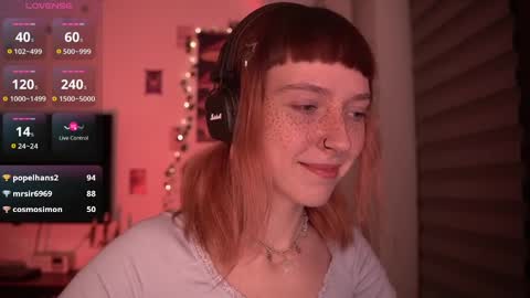 Snapshot of just_busking chatting on December 11, 4:28 am Julia online show from December 11, 4:28 am