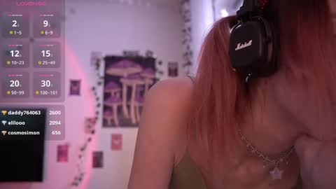 Snapshot of just_busking chatting on December 25, 10:39 am Julia online show from December 25, 10:39 am