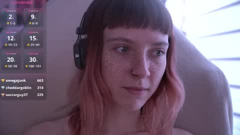 Snapshot of just_busking chatting on February 20, 11:09 am Julia online show from February 20, 11:09 am