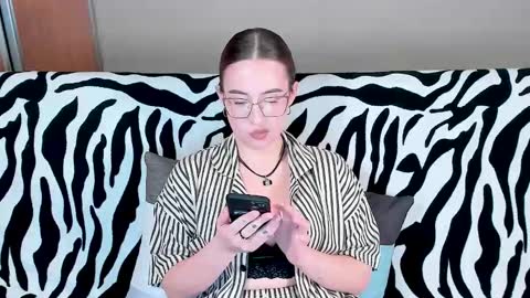 Snapshot of just_fucked chatting on January 8, 12:47 pm Nika and Mark online show from January 8, 12:47 pm