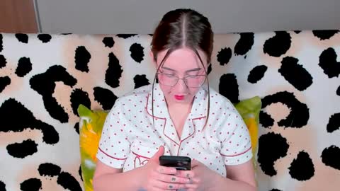 Snapshot of just_fucked chatting on February 14, 8:21 am Nika and Mark online show from February 14, 8:21 am