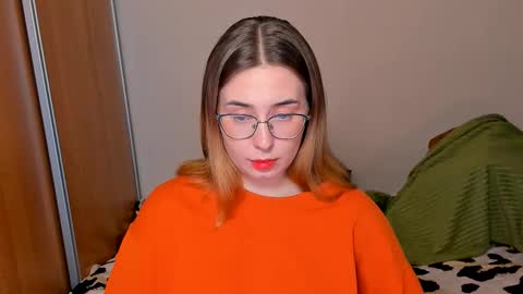 Snapshot of just_fucked chatting on September 17, 9:38 pm Nika and Mark online show from September 17, 9:38 pm