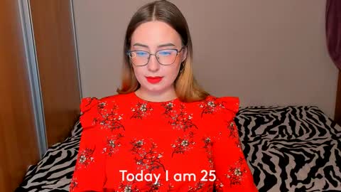 Snapshot of just_fucked chatting on September 25, 12:14 am Nika and Mark online show from September 25, 12:14 am