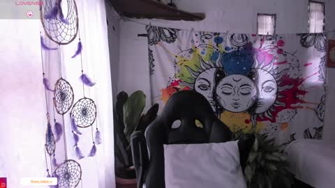 Sofia online show from February 6, 1:10 pm