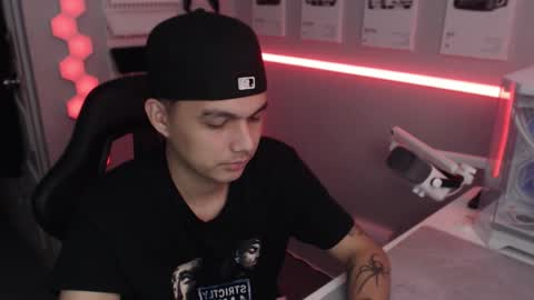 Rhys online show from December 15, 10:58 pm