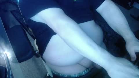 Snapshot of justchillinhey5776 chatting on November 2, 6:10 pm Rick online show from November 2, 6:10 pm