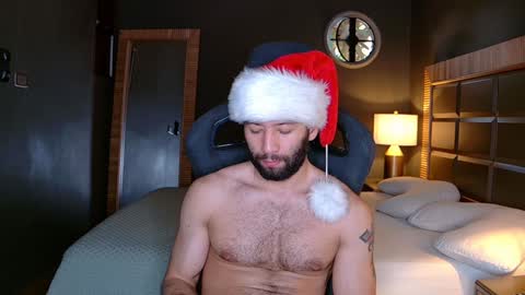 Justin online show from December 15, 1:43 pm