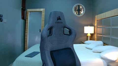 Justin online show from December 17, 1:16 pm