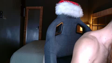 Justin online show from December 31, 11:31 am