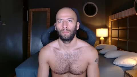 Justin online show from February 25, 9:09 am