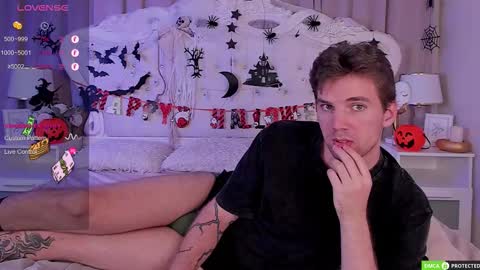 Arthur online show from October 15, 4:29 pm