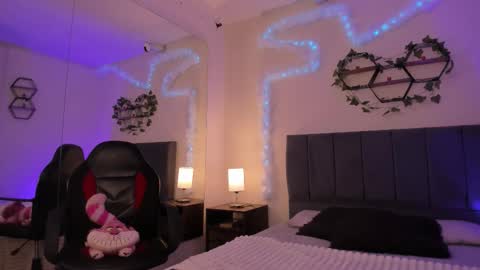 Justin online show from November 5, 11:21 am