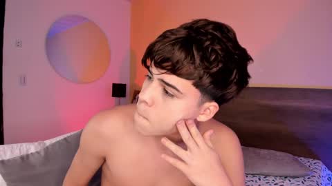 Justin online show from February 12, 3:38 pm