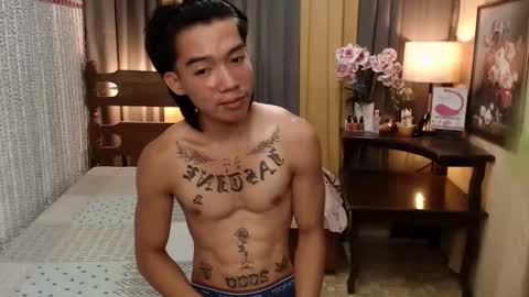 justine_hunk online show from January 6, 6:14 am
