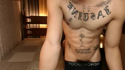 justine_hunk online show from February 28, 4:21 am