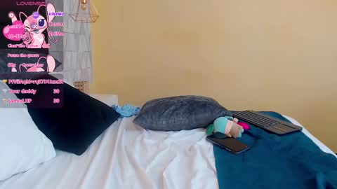 Justine online show from February 19, 4:55 pm