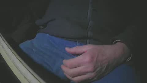 Snapshot of justme39057 chatting on February 19, 9:58 pm Justme39057 online show from February 19, 9:58 pm