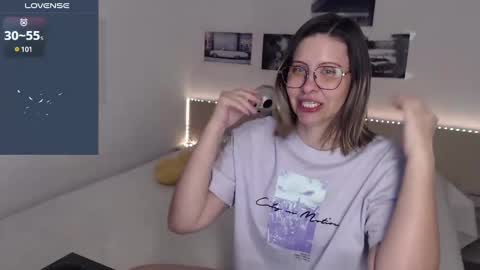 Julie online show from December 31, 5:33 am