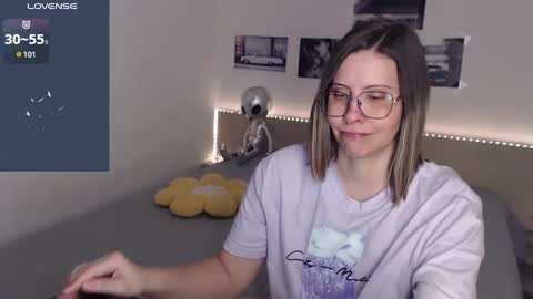 Julie online show from January 13, 5:44 am