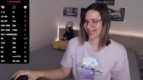 Julie online show from February 4, 5:21 am