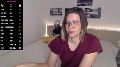 Julie online show from March 11, 5:05 am