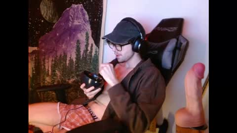 juststonie online show from November 21, 7:51 am