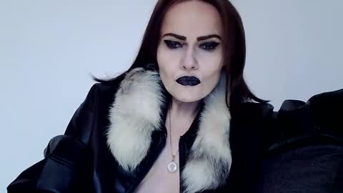 Snapshot of k_queen36 chatting on December 14, 10:09 am k_queen36 online show from December 14, 10:09 am