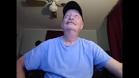 Snapshot of kabriggs137 chatting on March 12, 2:20 am kabriggs137 online show from March 12, 2:20 am