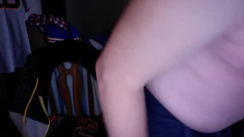 Snapshot of kachen2003 chatting on December 30, 5:34 pm kachen2003 online show from December 30, 5:34 pm