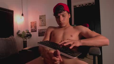 Kael Owens online show from February 10, 1:14 am