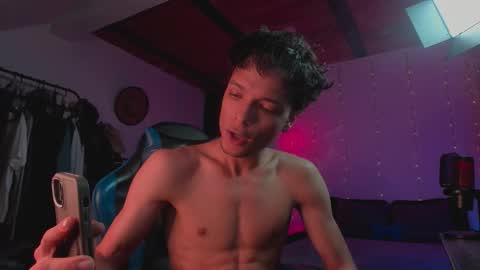 Kael Owens online show from November 28, 5:59 pm