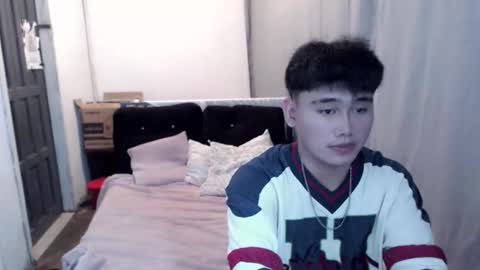 Snapshot of kaizou69 chatting on November 21, 5:06 am kaizou69 online show from November 21, 5:06 am