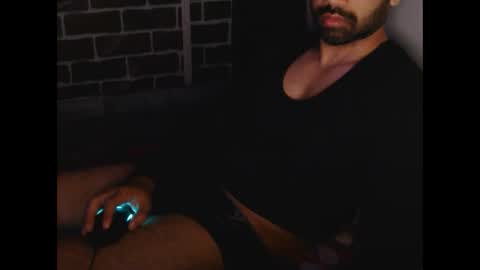 Vicky online show from January 5, 5:30 pm