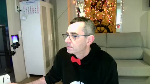 Snapshot of kalem48 chatting on January 4, 9:21 am MusicMen49 online show from January 4, 9:21 am