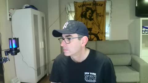 Snapshot of kalem48 chatting on January 21, 7:58 am MusicMen49 online show from January 21, 7:58 am