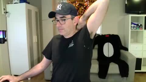 Snapshot of kalem48 chatting on January 25, 9:36 am MusicMen49 online show from January 25, 9:36 am