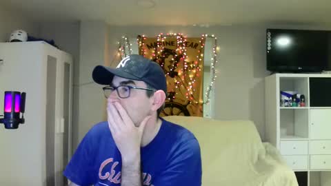 Snapshot of kalem48 chatting on February 7, 11:03 pm MusicMen49 online show from February 7, 11:03 pm