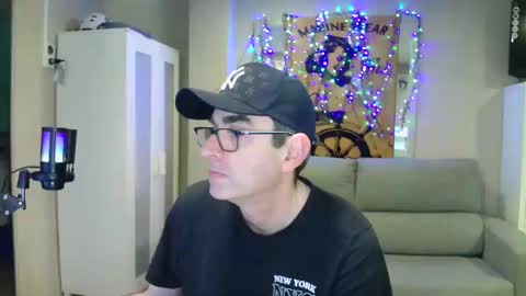 Snapshot of kalem48 chatting on February 12, 8:16 am MusicMen49 online show from February 12, 8:16 am